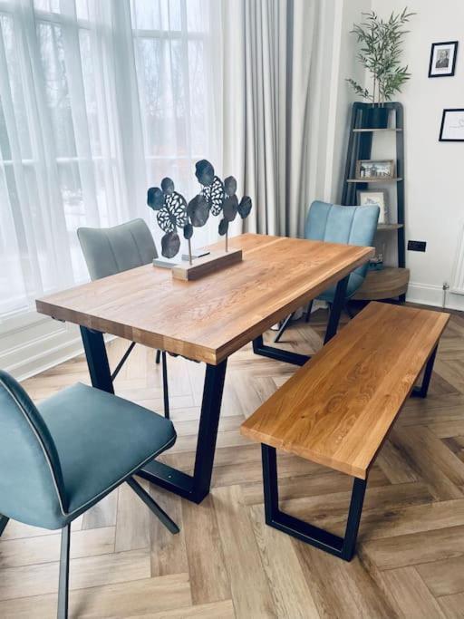 Whitehall, Thomas Turnbull Flat 3 Beautiful Apartment In Georgian House 惠特比 外观 照片